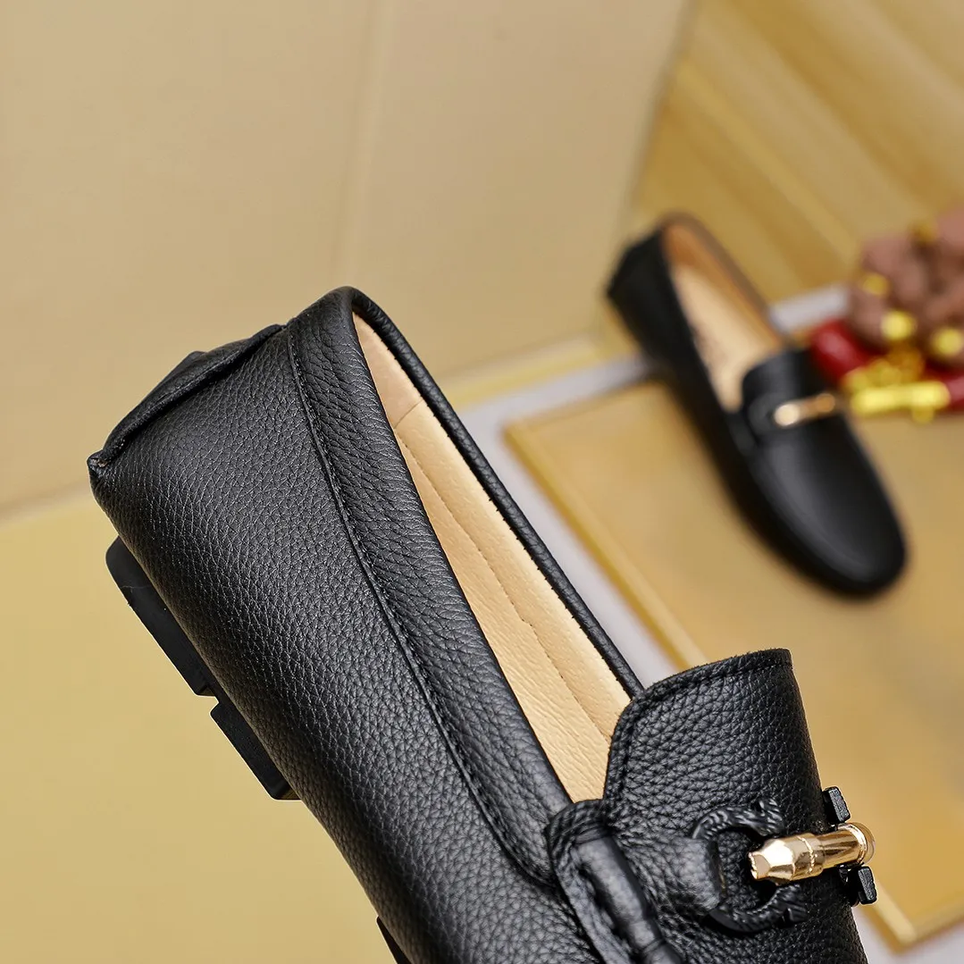 Men's shoes 💰360 🕷🕷【Ferragamo】Ferragamo Popular fashionable casual slip-on shoes🇨🇳Official website counter 1:1 production, original mold opening💯Good quality visible, imported high-end first-layer calfskin, luxurious pigskin lining🌿Very clear texture, high-quality waterproof, non-slip and wear-resistant outsole🎋High quality and low price, truly handmade🍓Color, code number 38-45
